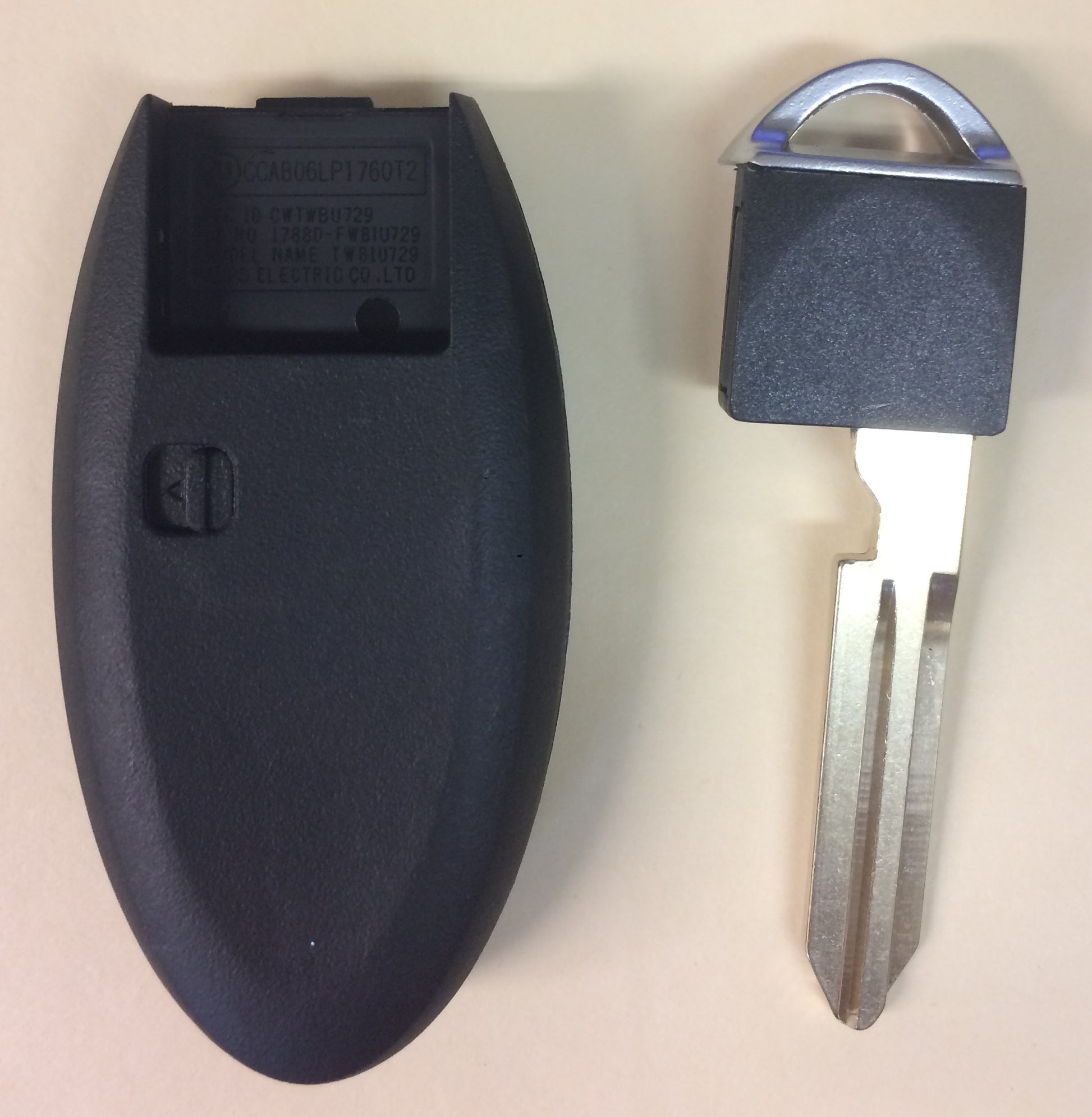 Proximity Remote Smart Key Fob Nissan CWTWBU729 Twist Ignition - ZIPPY LOCKSHOP